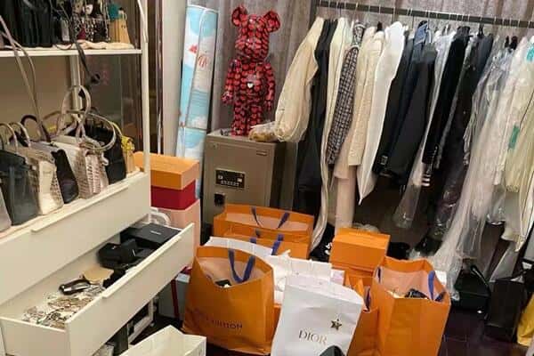菏泽市鄄城回收一线品牌衣服